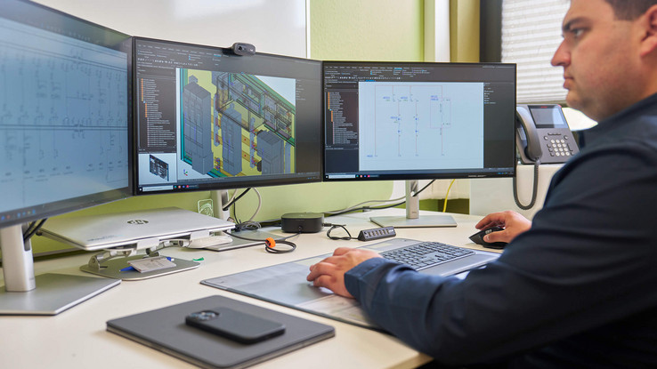 Engineering mit EPLAN Engineering mit EPLAN Bei der Modernisierung von Sekundärtechnik – also der Steuerungs- und Schaltanlagen – setzt naturenergie netze auf 3D-Planungs-Software von EPLAN.