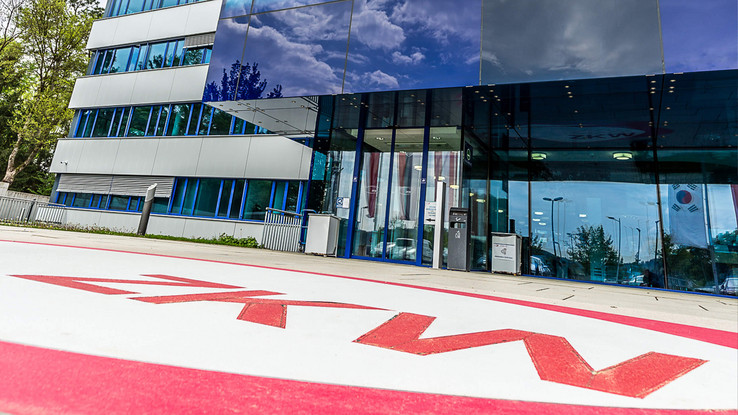 Des systèmes d'éclairage haut de gamme pour l'industrie automobile mondiale : le groupe ZKW à Wieselburg